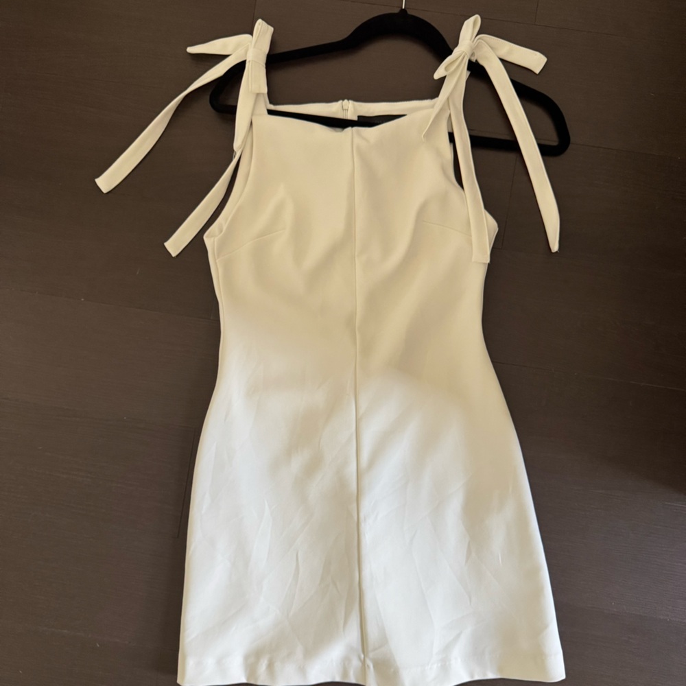 Zara Short tie dress in white